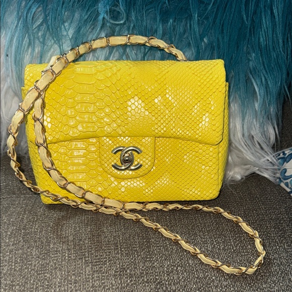 Yellow Python Leather Shoulder Bag - Picture 3 of 5
